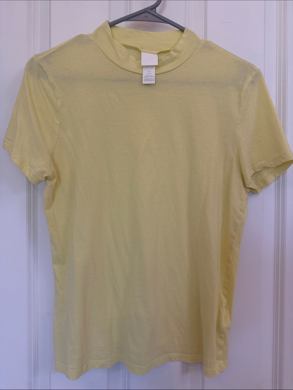 3/$30 H&M Pale Yellow Short Sleeve Crewneck Tee
